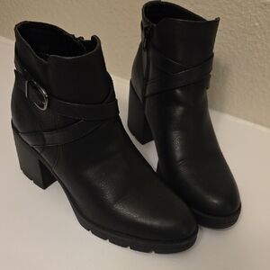 Naturalizer Black Ankle Boots
